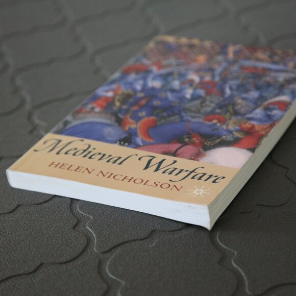 Medieval Warfare by Helen Nicholson. - Picture 6 of 6